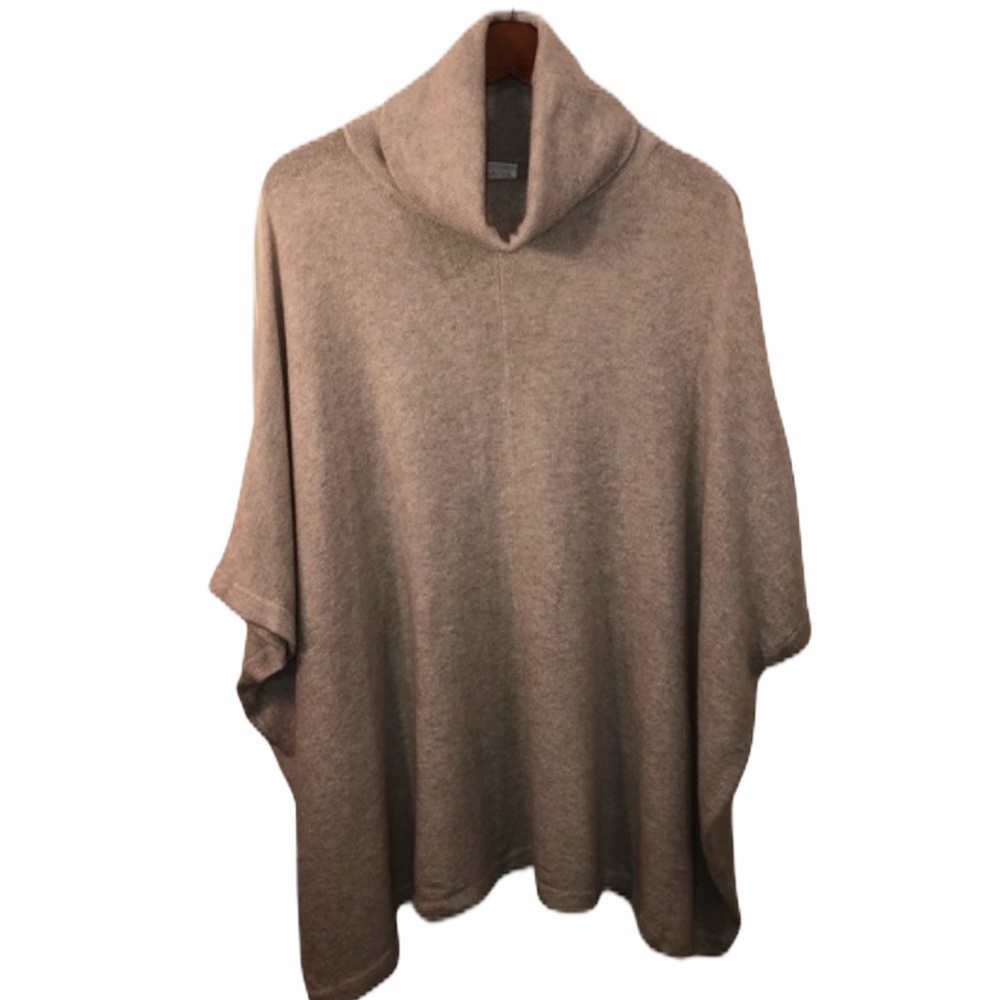 Caslon (Nordstrom) Oatmeal Poncho Sweater